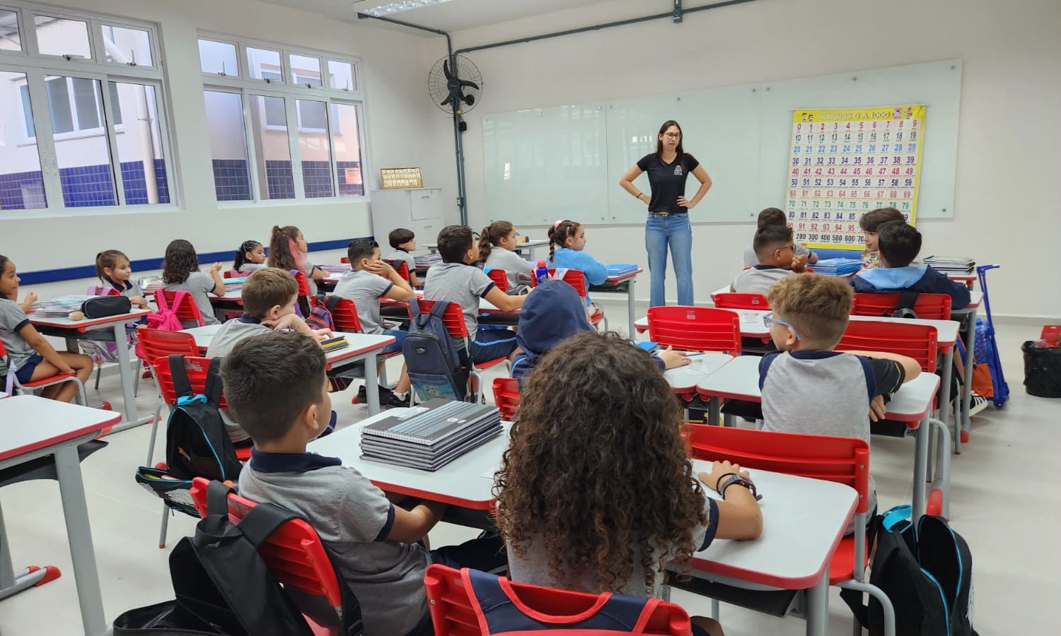 Prefeitura de Joinville realiza pagamento de R$ 6,6 milhões em gratificação para servidores da Rede Municipal de Ensino